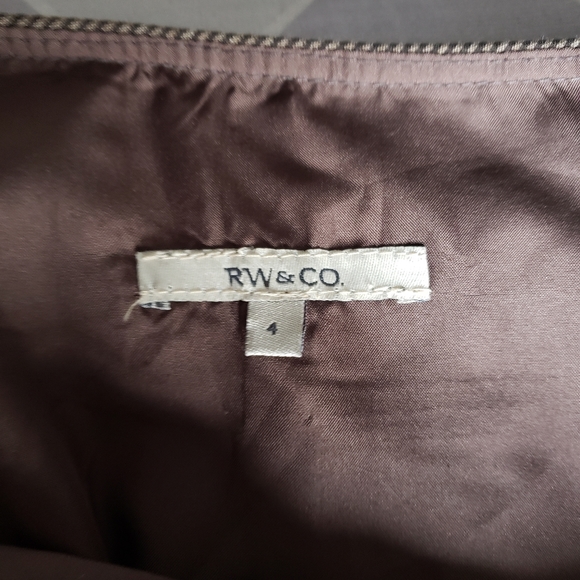 Asymmetrical waistline skirt - Picture 4 of 5